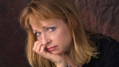 לא חייבים להיות שמחים