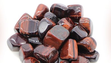 אבן עין הנמר אדום